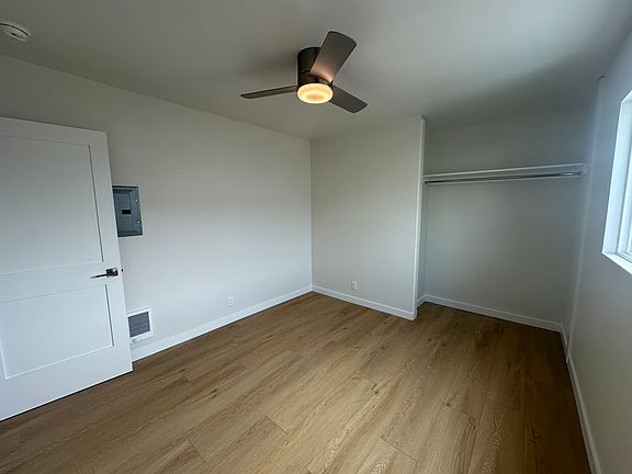 4th image of 825 1/2 Ormond Ct