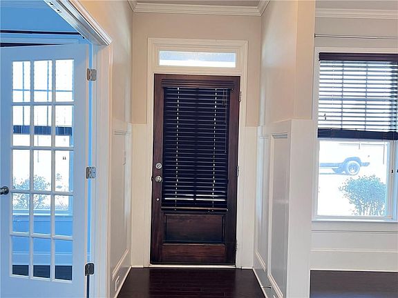 3rd image of 3253 Cavendish Ct