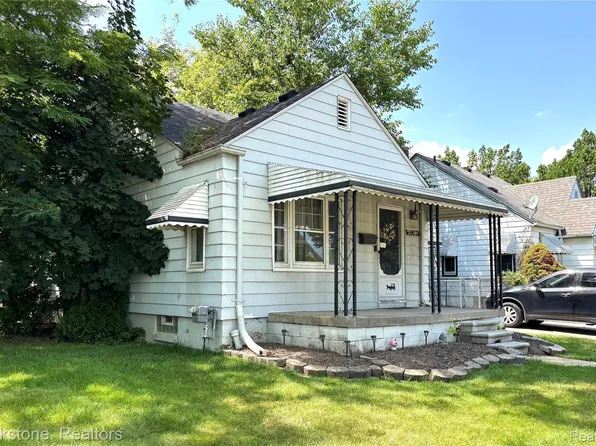 22099 Nevada Ave, Eastpointe, MI 48021