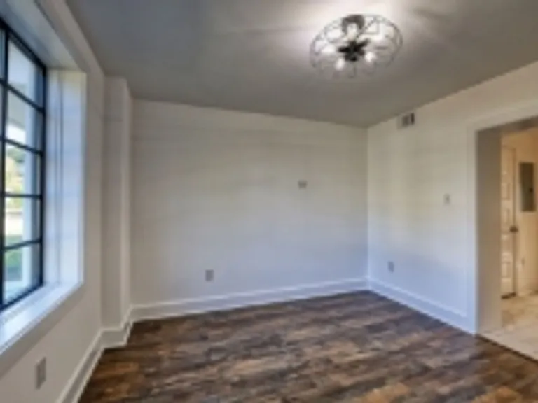 1122 Wellman Ave — Photo 6