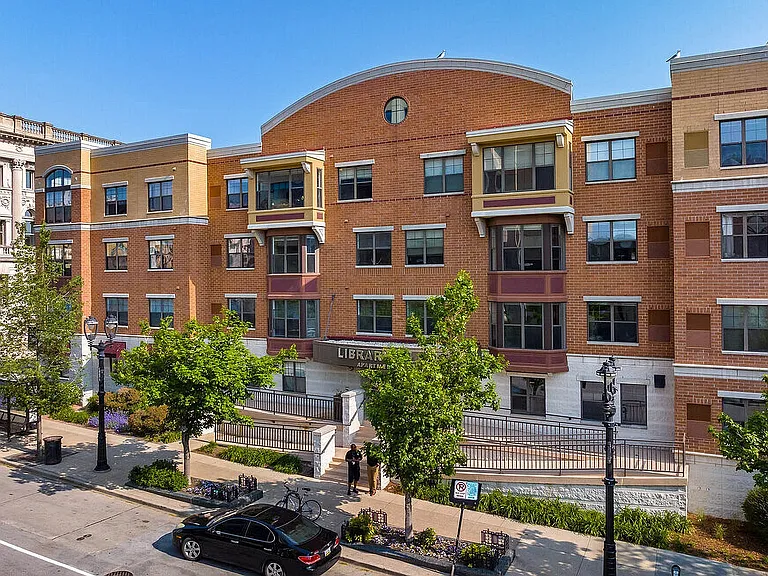 Library Hill Apartments — Photo 40