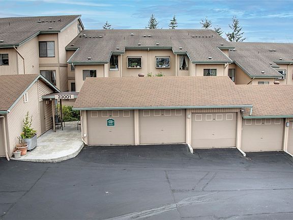 2nd image of 23001 Lakeview Drive #104