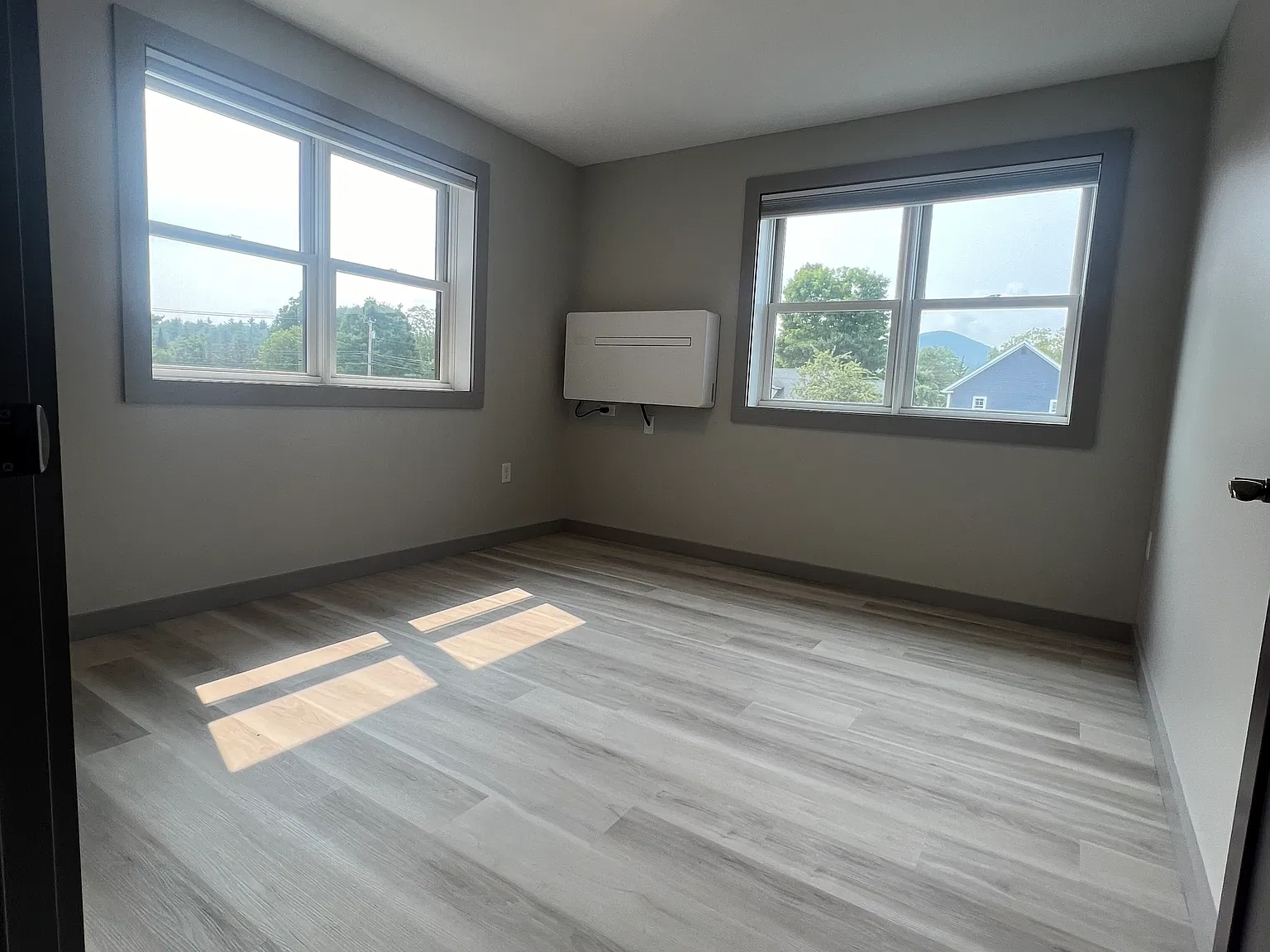 2 bed, 1037 sqft, $2,995 — Photo 4
