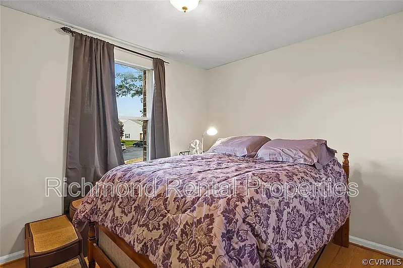 3 bed, 1.5 bath, 1120 sqft, $1,995 — Photo 2