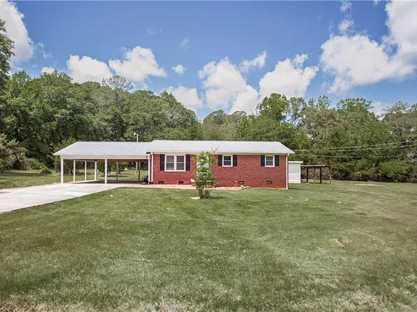 115 Oak Brook Ct, Liberty, SC 29657
