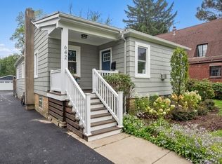 642 Lincoln Ave W, Highland Park, IL