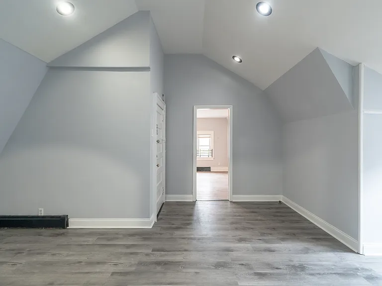 105 Shepard Ave #3 — Photo 5