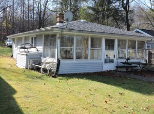 93311 Gravel Lake Dr, Lawton, MI 49065