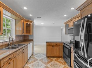8241 SW 4th St, North Lauderdale, FL 33068