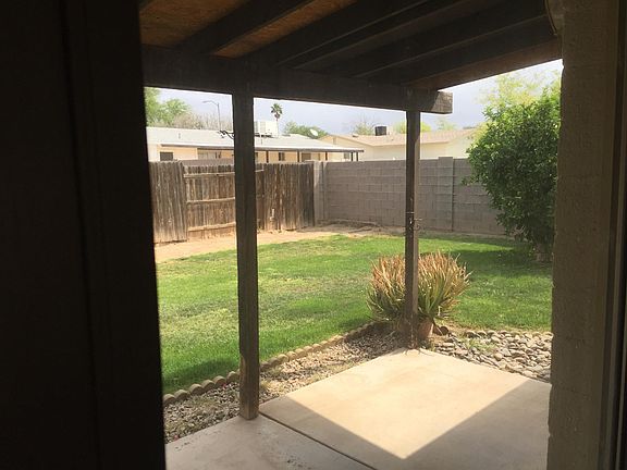 2nd image of 1026 W Anderson Dr