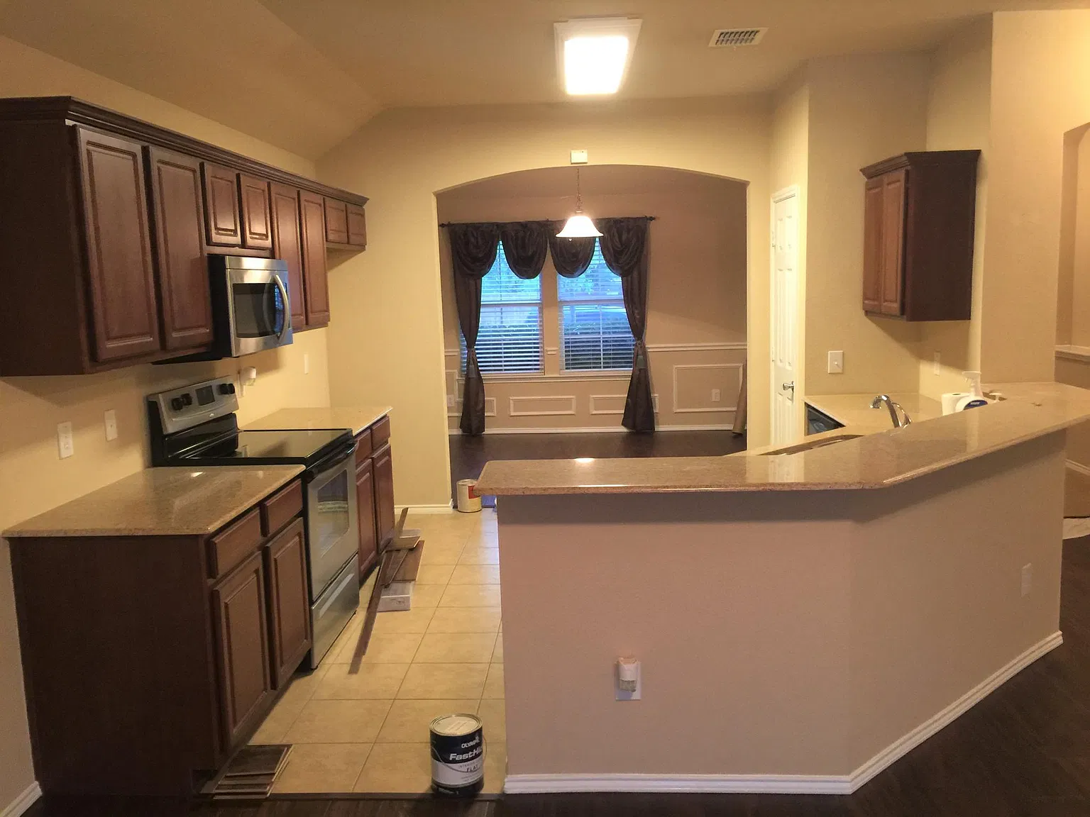 3 bed, 1527 sqft, $1,975 — Photo 4