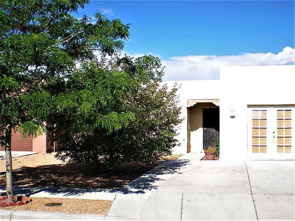 2nd image of 1179 Senda Del Valle