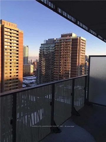 42 Charles St E #1401 — Photo 10