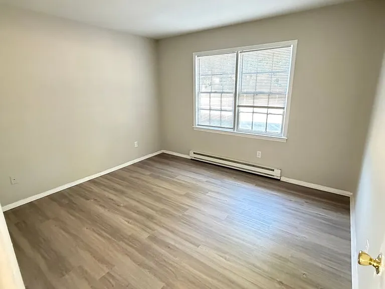 2202 S Main St — Photo 10