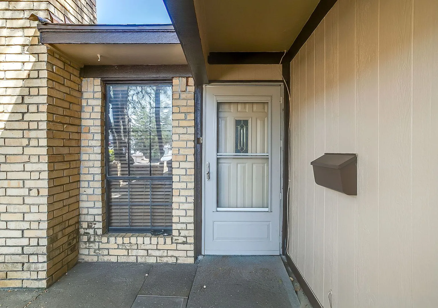 Great Location in West Fort Worth- Ready for new tenant. One side of duplex- 76116 — Photo 3