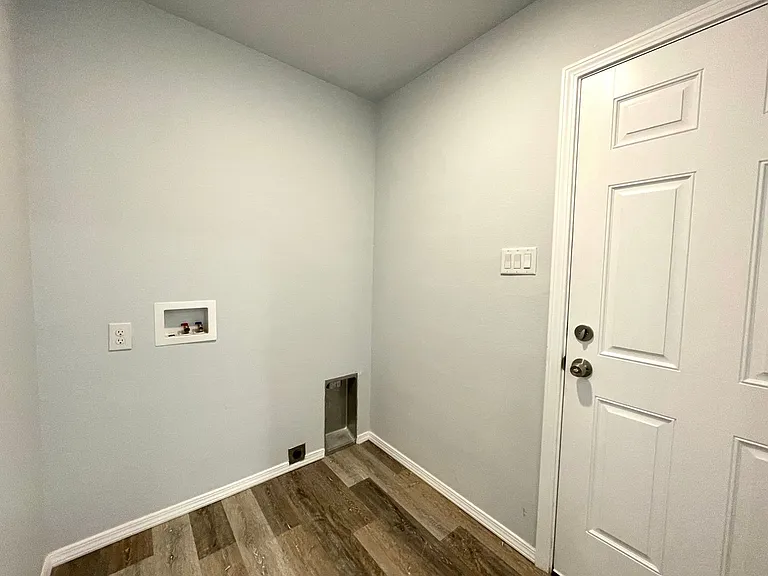 8417 10th Pl — Photo 12