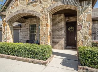 204 Ovaletta Dr, Justin, TX 76247