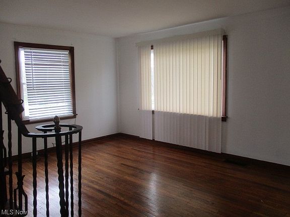 4th image of 5623 South Blvd