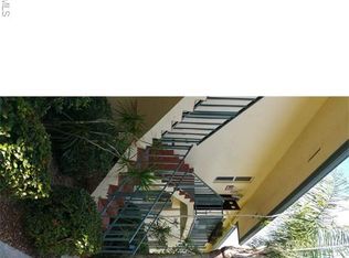 202 Peppermint Ln APT 2, Naples, FL 34112