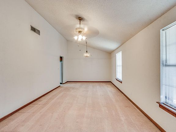 5th image of 5637 Navarie Pl
