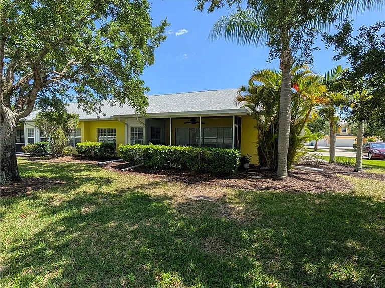 25526 Heritage Lake Blvd — Photo 25