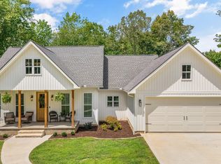 205 Shaw Ferry Ln, Lenoir City, TN 37772