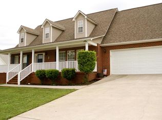 2380 Misty Ridge Dr, Lenoir City, TN 37772