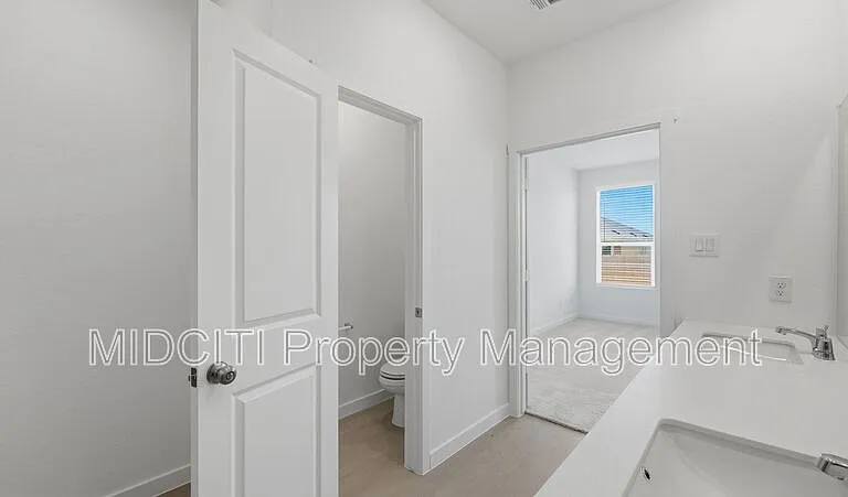 1304 Apron Trl — Photo 22
