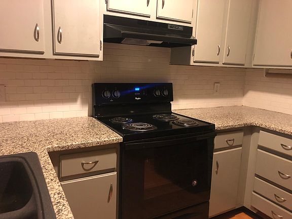 4th image of 1613 NE 5th St