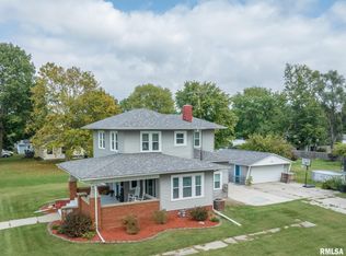 701 N Main St, Abingdon, IL 61410