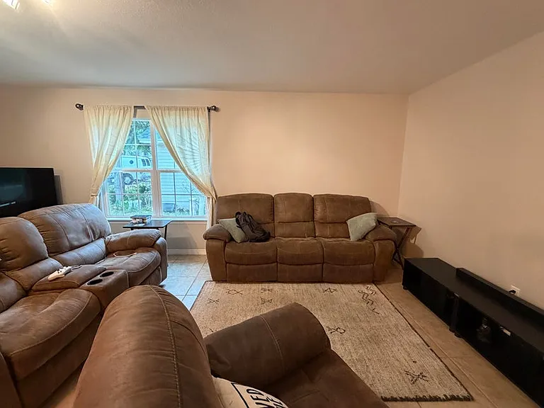 138 Adams St — Photo 10