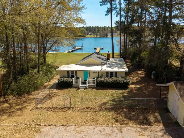 2112 Lake Shore Dr, Manning, SC 29102
