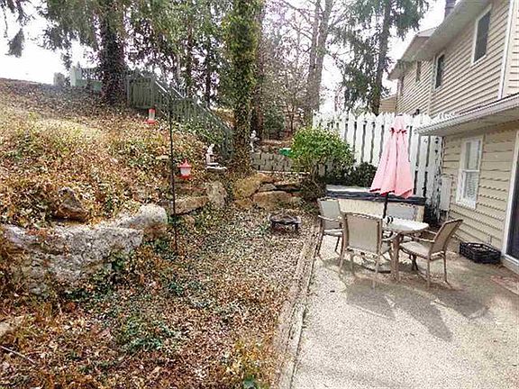 2nd image of 11629 Village Ln