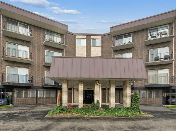 9840 S Pulaski Rd APT 106, Oak Lawn, IL 60453