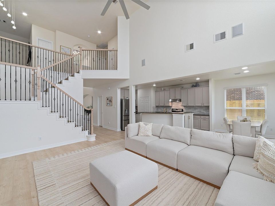 1st image of 20623 Stonetrail Rd