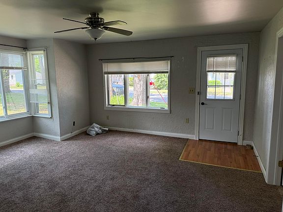 5th image of 144 E Ontario St