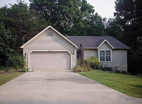 1st image of 105 Dovenshire Dr