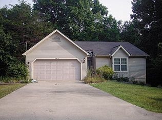 105 Dovenshire Dr, Crossville, TN 38558