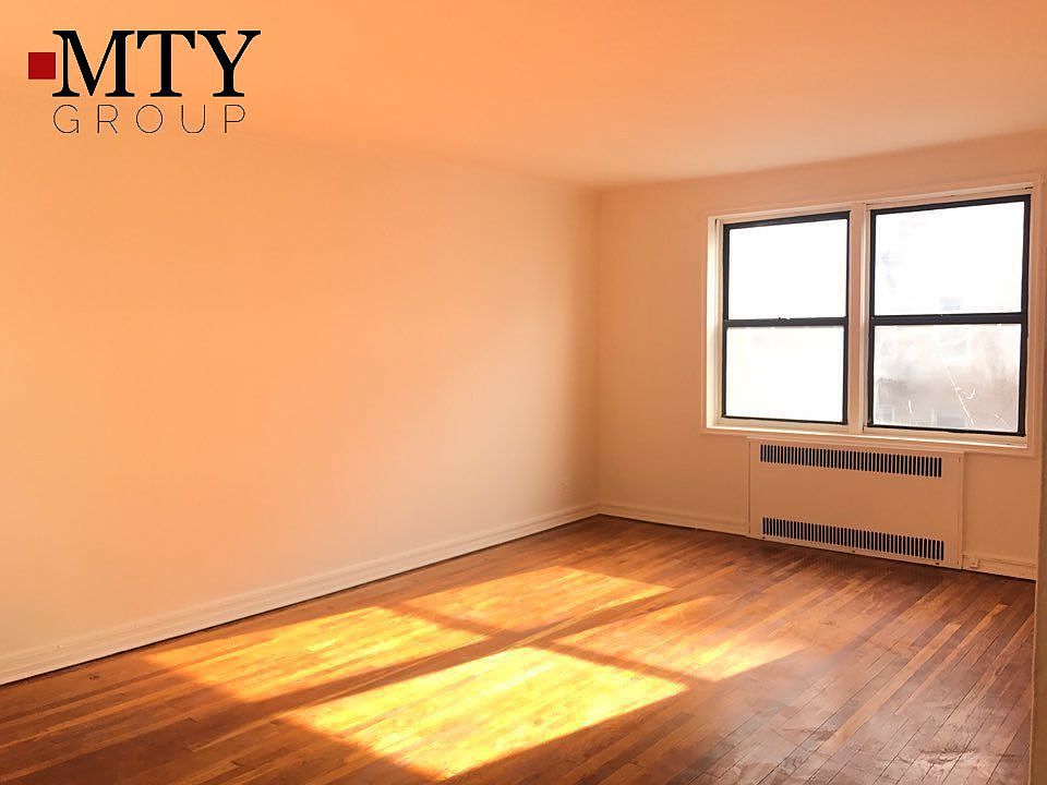 1st image of 4216 80th St APT 6S