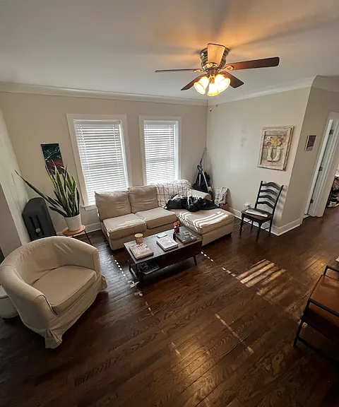 2535 N Seminary Ave — Photo 4