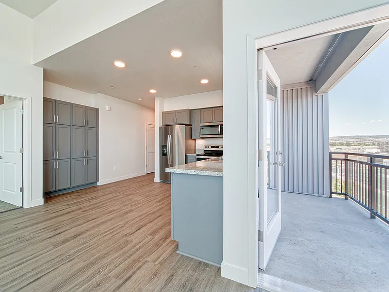 Tank District Apartments — Photo 32