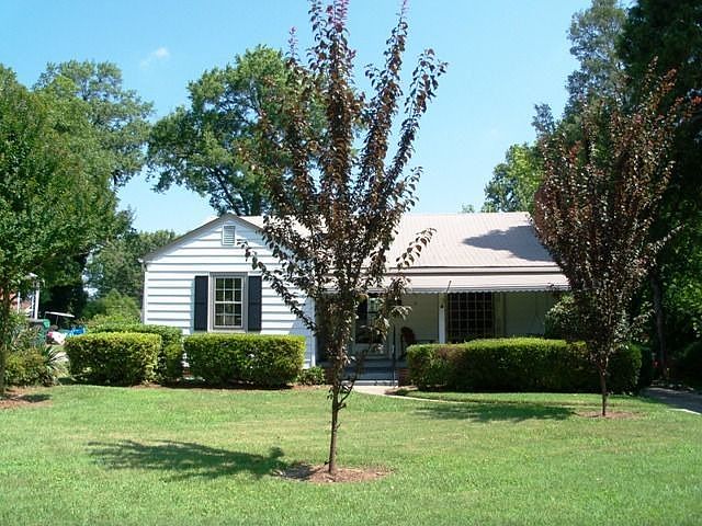Charming older home near Old Emerywood.