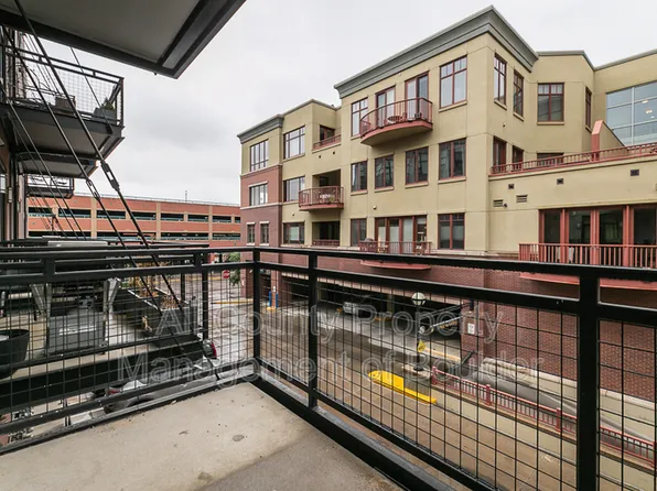 1360 Walnut St APT 211, Boulder, CO 80302
