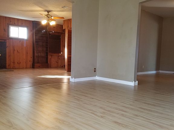 2nd image of 5019 Guinevere Dr
