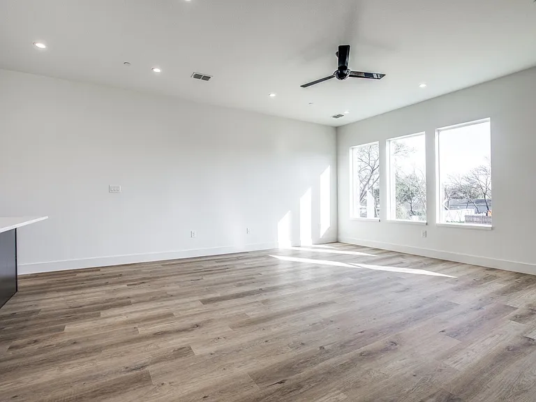 2143 Mail Ave #103 — Photo 11