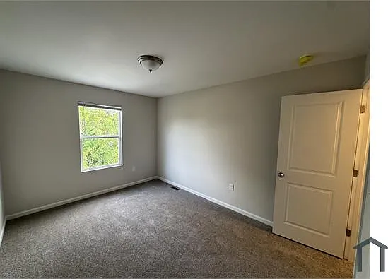 2977 E 8th Ave — Photo 10