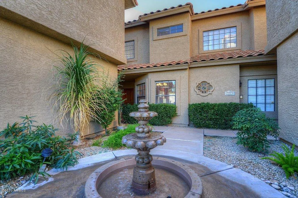 3 bed, 2.5 bath, 1640 sqft, $2,600 — Photo 4