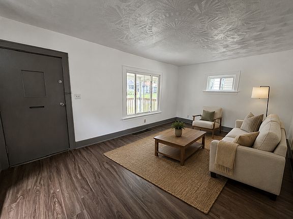 3rd image of 675 Hudson Ave