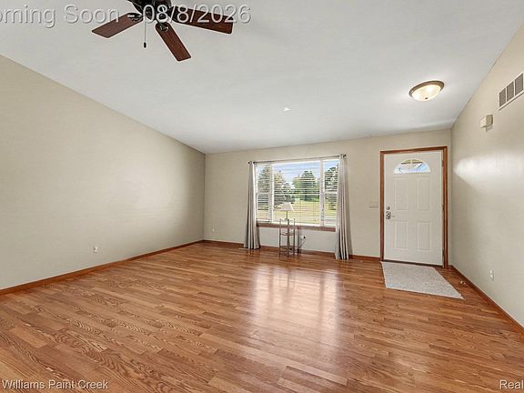 4th image of 1480 Connell Rd