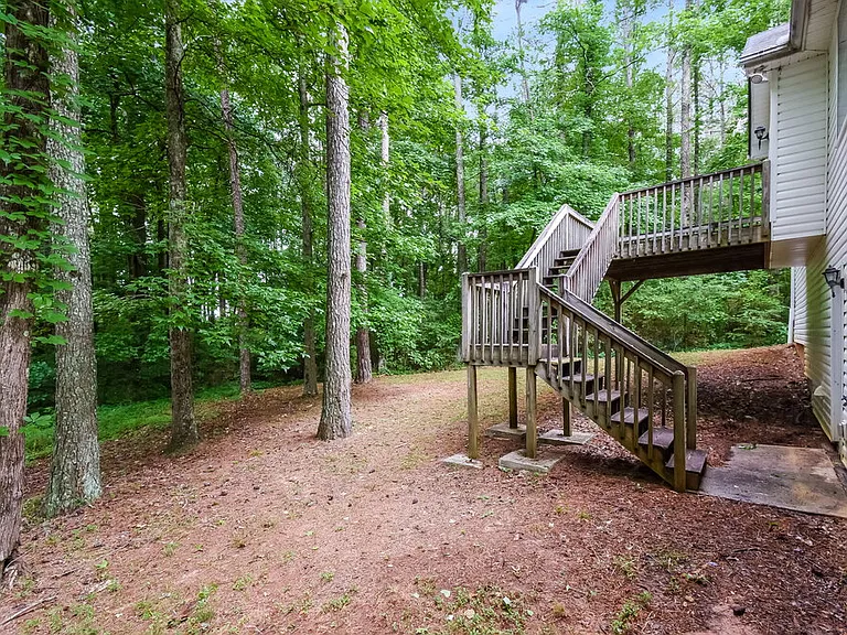 221 Martins Ct — Photo 16